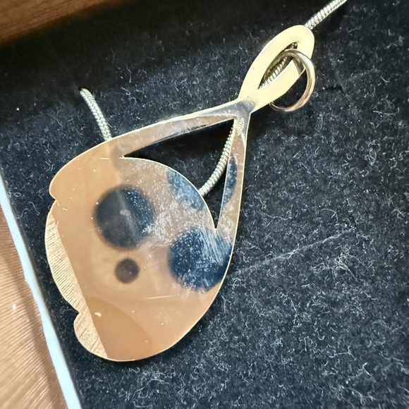 SEAHAWKS Necklace - silver plated with 18”+ chain, BNWT - Picture 3 of 4